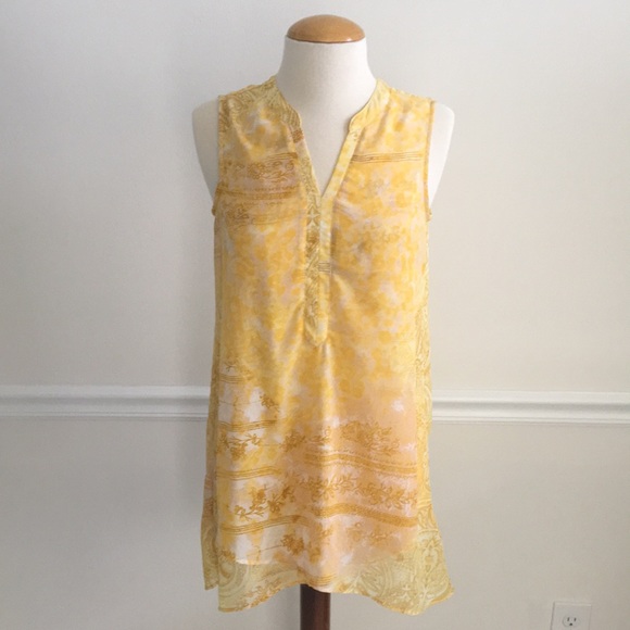Susan Graver Tops - 🌼SUSAN GRAVER Sz 2 Semi sheer yellow print blouse